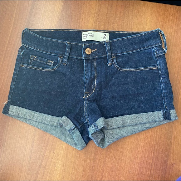 Abercrombie & Fitch Low Rise Short Size 2/26 - Picture 1 of 8